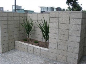 Cinder-Block-Retaining-Wall-Pictures